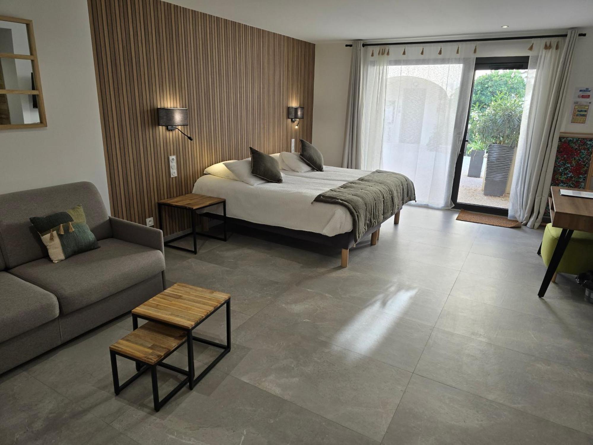 Les Loges Du Luberon Hotel Coustellet Exterior photo