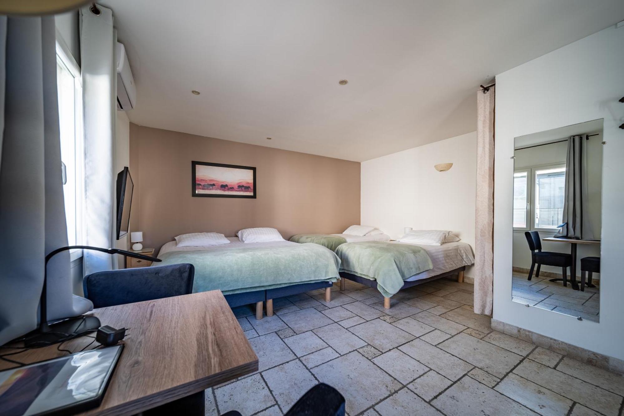 Les Loges Du Luberon Hotel Coustellet Exterior photo