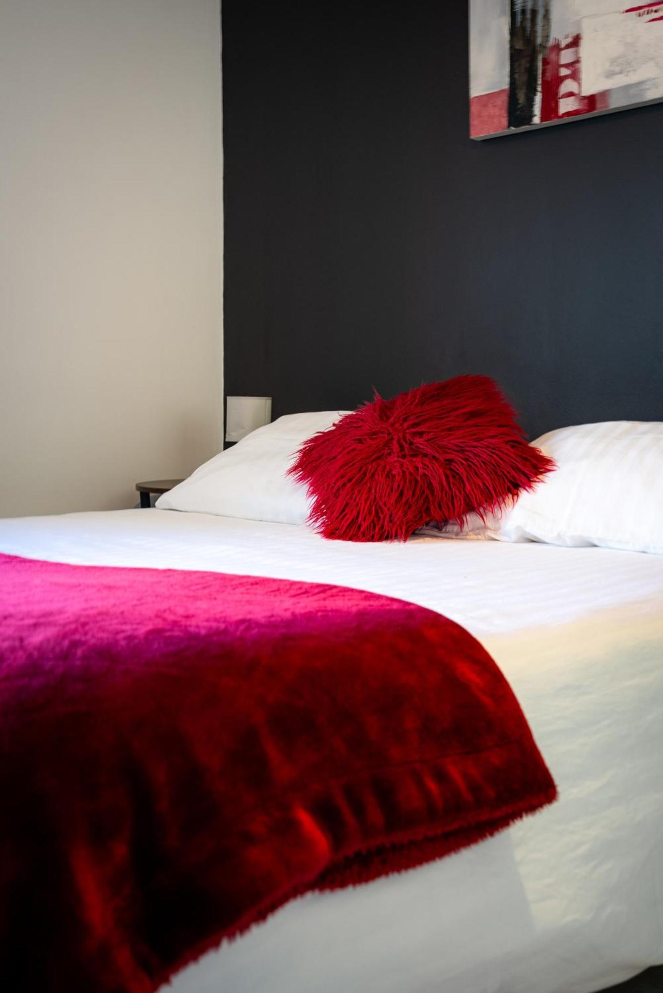 Les Loges Du Luberon Hotel Coustellet Exterior photo