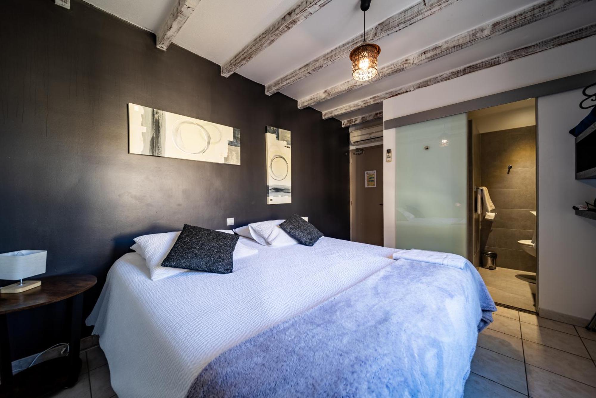 Les Loges Du Luberon Hotel Coustellet Exterior photo